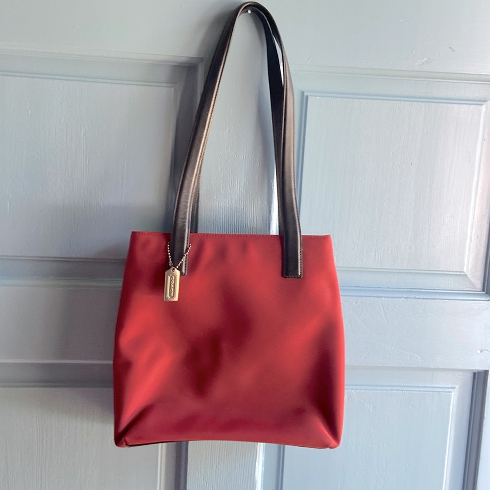 Coach Vintage deep red Mercer Nylon Tote Bag F13 7411
.